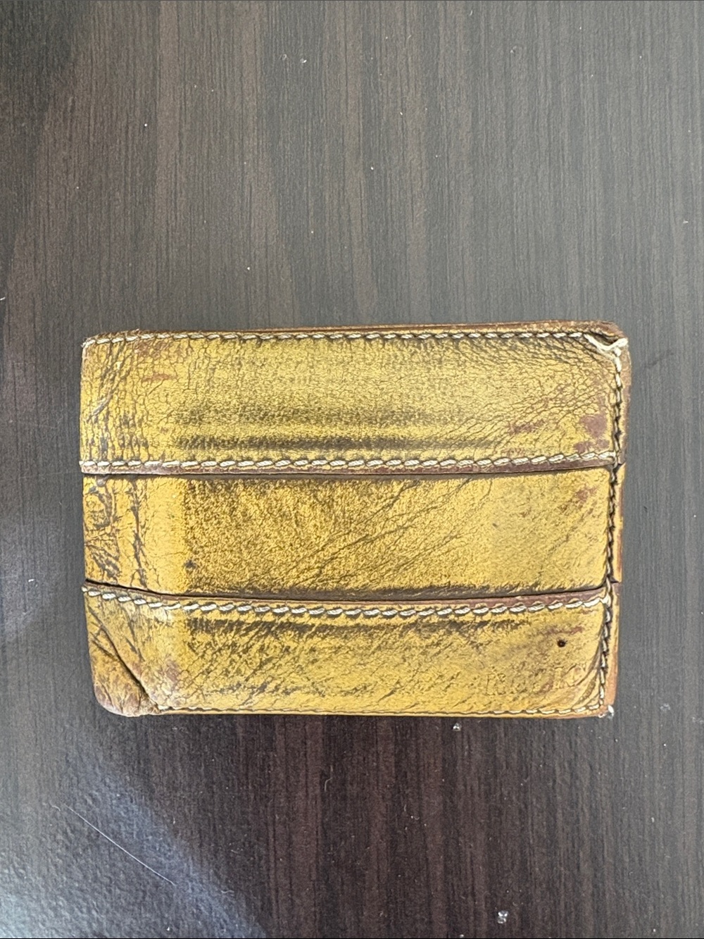 Relic Black and Brown Distressed Leather Card Wallet with Camo Lining